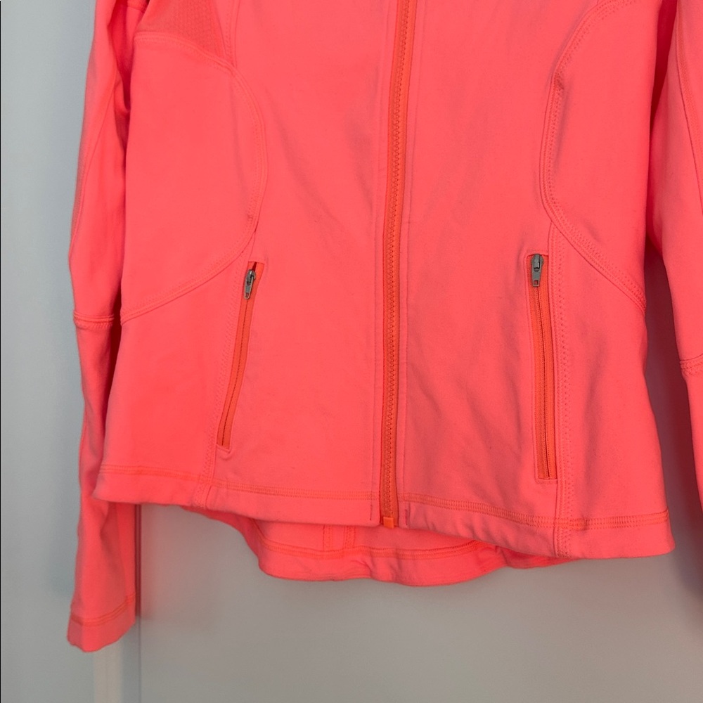 Lululemon Jacket (8) - Picture 2 of 4